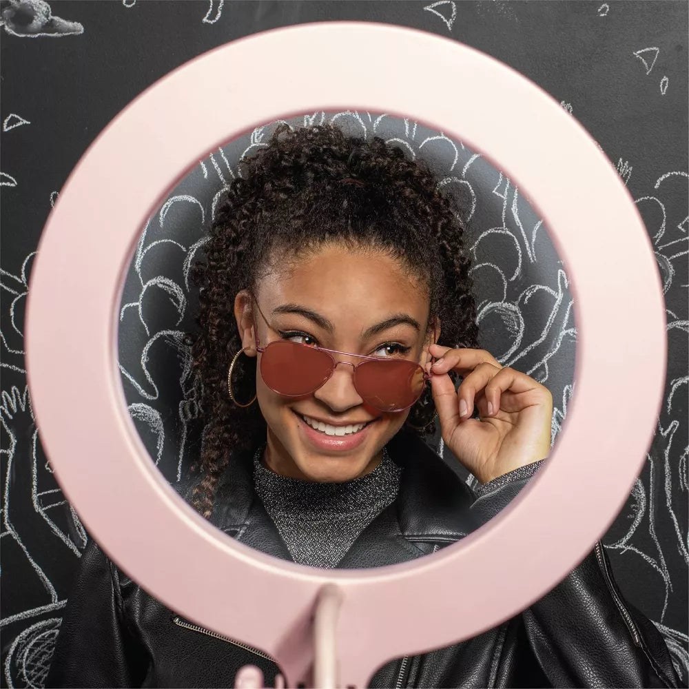 FAO Schwarz Social Star Selfie Light Stand